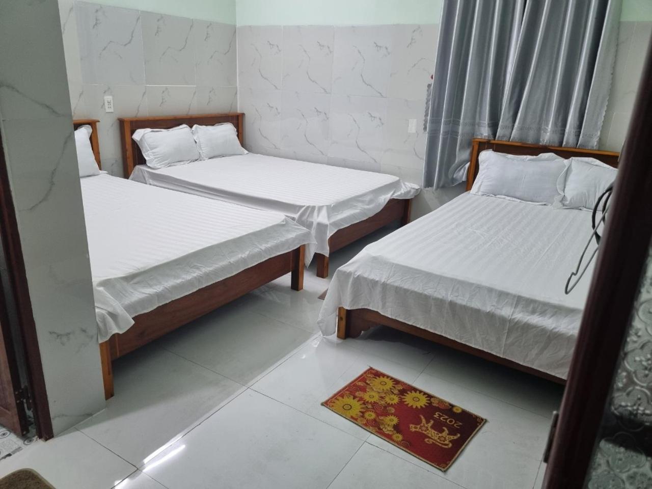 Hotel Khach San Ngoc Quynh à La Gi Extérieur photo