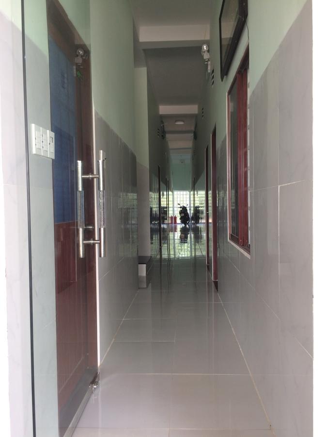 Hotel Khach San Ngoc Quynh à La Gi Extérieur photo